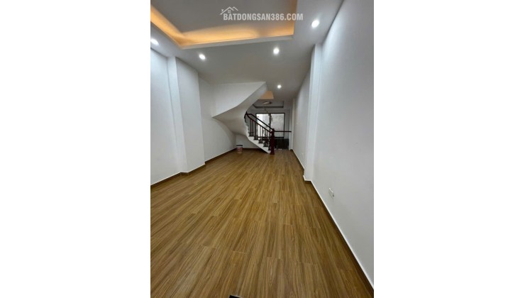 Bán nhà đẹp Bùi Xương Trạch, nhà xây mới tinh, sát đường vành đai 2.5